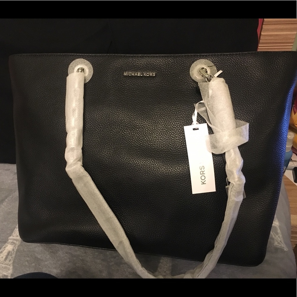 Michael Kors tote